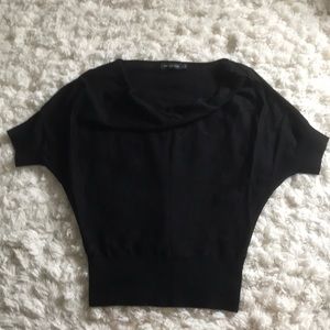 Black front hanging short sleeve light sweater